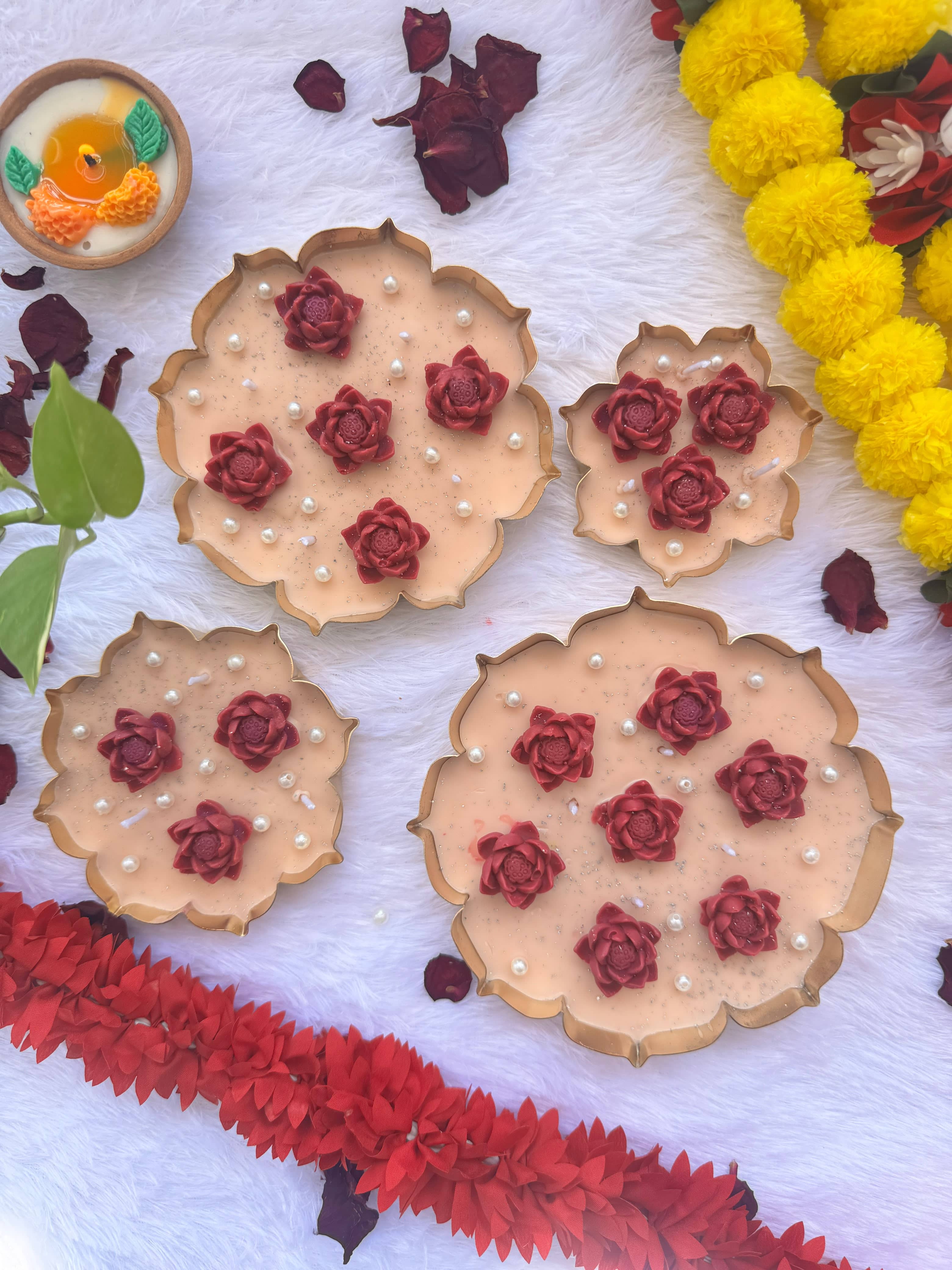 Floral Scallop Diya Set